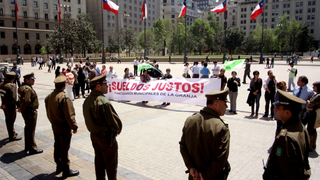 Paro de funcionarios municipales: Alcaldes se reúnen con el Gobierno