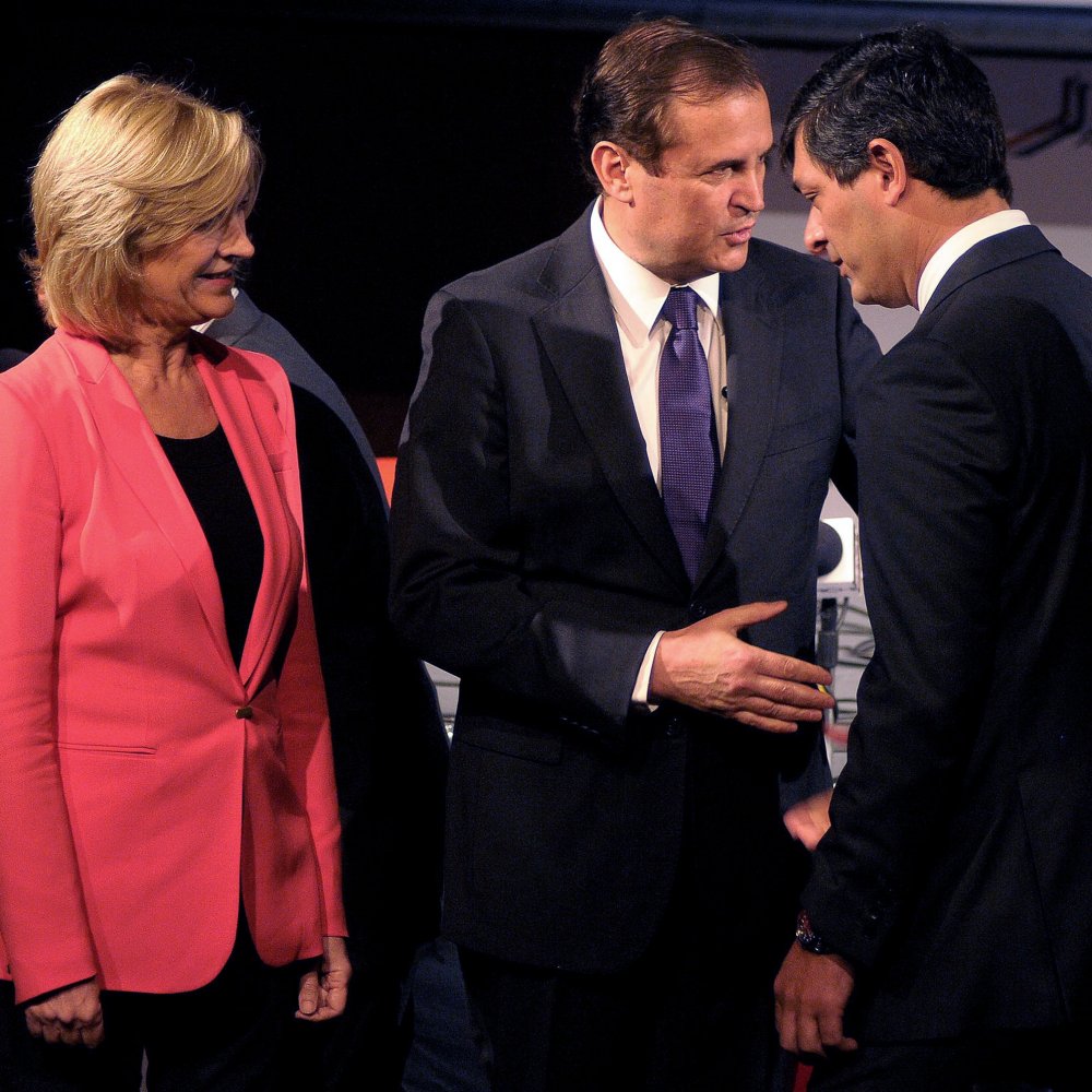 Encuesta Cooperativa: Ni Matthei ni Parisi salieron beneficiados de su enfrentamiento