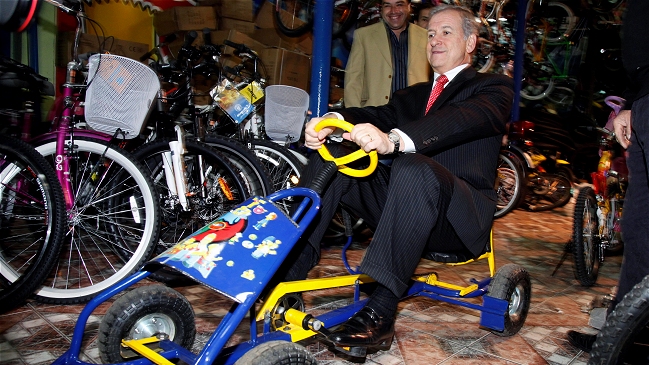 Ministro Larraín: Reforma tributaria de Bachelet afectará la inversión y el empleo