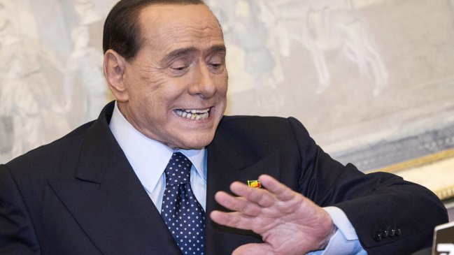 Berlusconi cree que está claro que la izquierda lo quiere 
