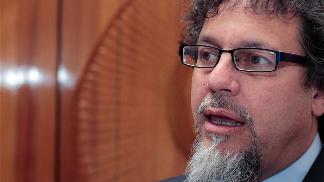 Lagos Weber cuestionó minuta del Gobierno que critica programa de Bachelet