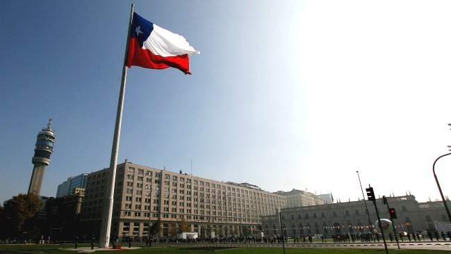 Chilenos son los menos interesados en política de toda América Latina