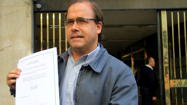 Alberto Undurraga comprometió rebajar su sueldo si llega al Senado