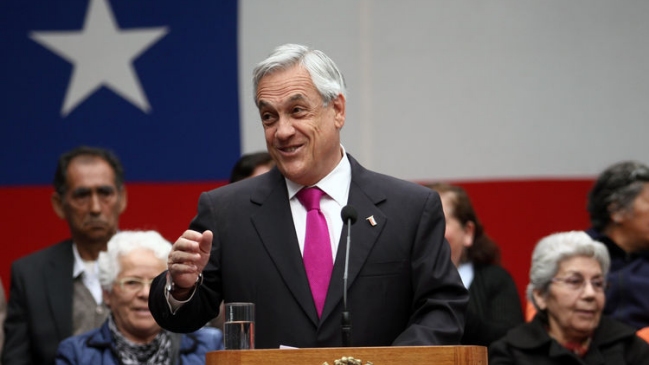 Experto y Adimark: Mayor aprobación de Piñera 