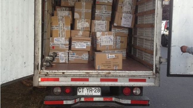 Carabinero frustró robo de camión con más de 600 pares de zapatos