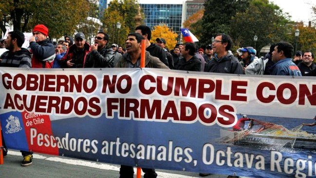 Pescadores artesanales de Coronel protestaron por promesas incumplidas