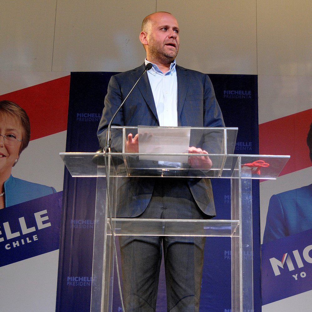 Vocero de Bachelet: Matthei está nerviosa porque ya no prendió