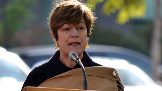 Josefa Errázuriz y paro nacional: Los alcaldes no nos estamos lavando las manos