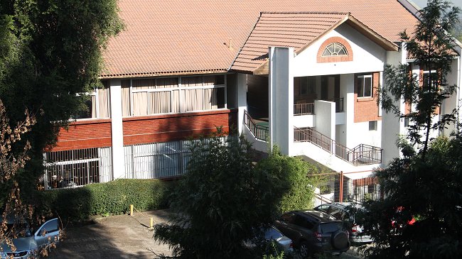 Jueces visitaron Colegio Apoquindo y casa de imputados por abusos