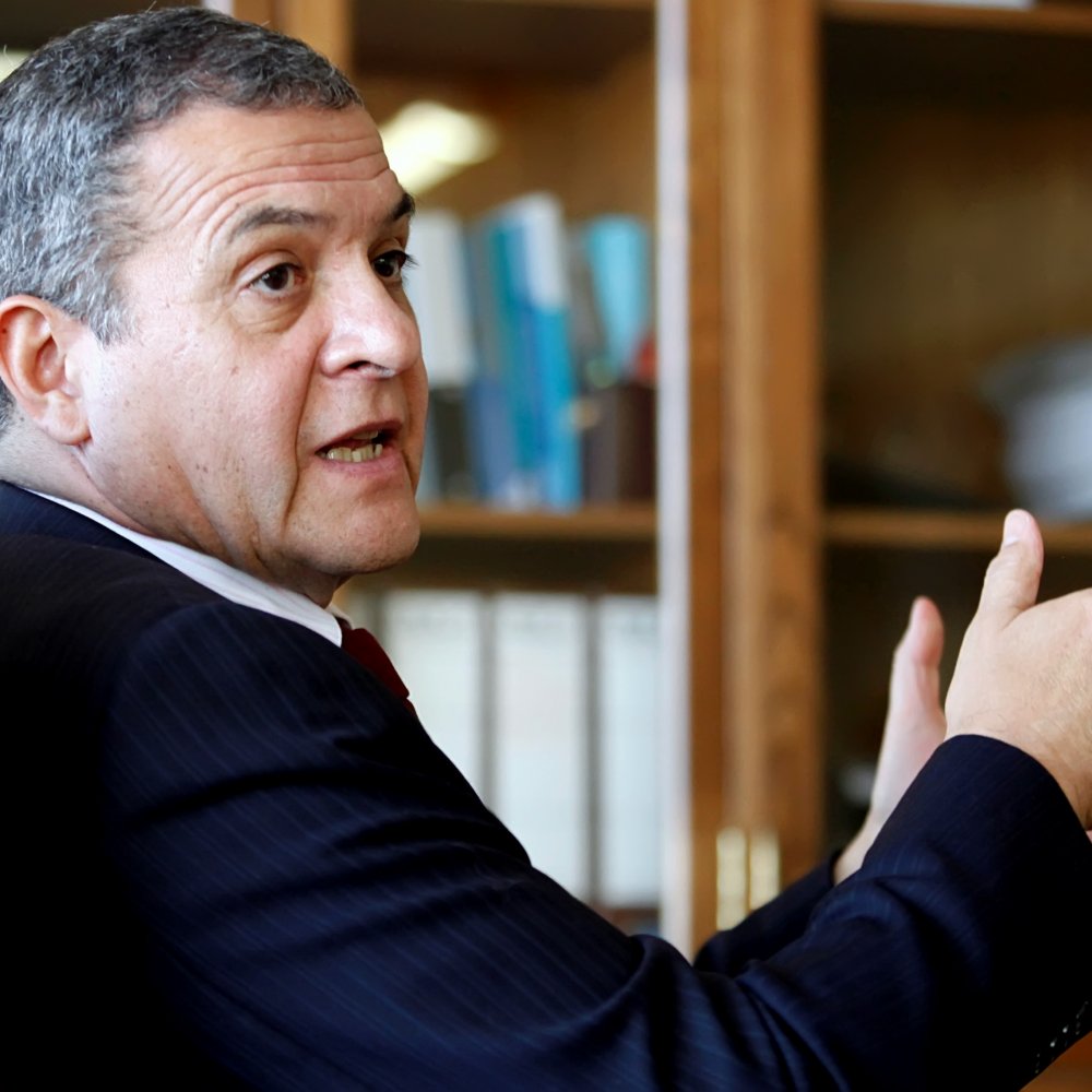 Caso Neruda: Juez Carroza no descarta nuevas pericias