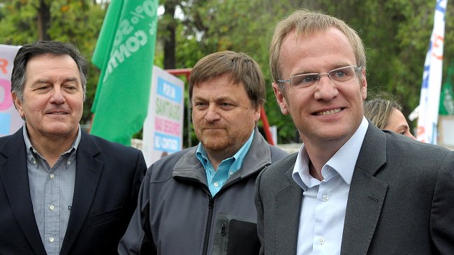 Dos ministros asistieron al cierre de campaña de Felipe Kast