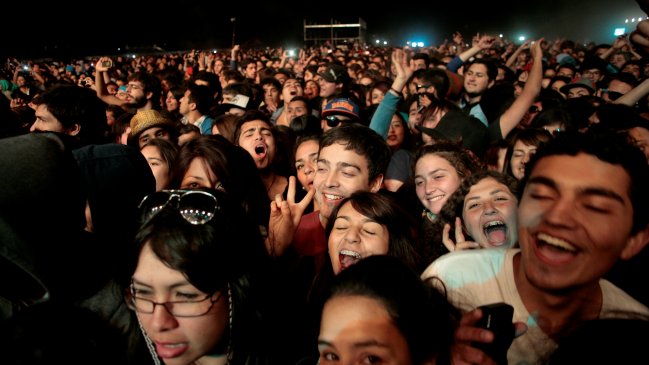 Más de 12 horas de música y problemas de organización marcaron el Festival Frontera