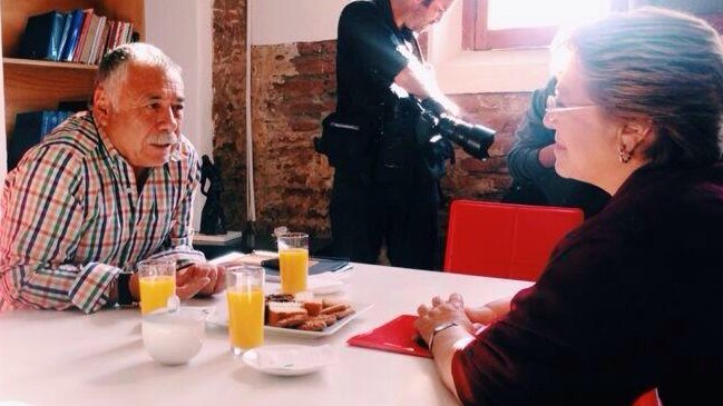 Carlos Caszely entregó respaldo a Michelle Bachelet