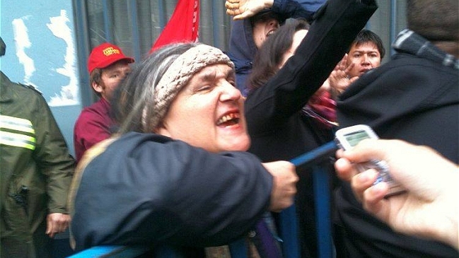 Comando de Bachelet ofreció disculpas a madre de Catrileo