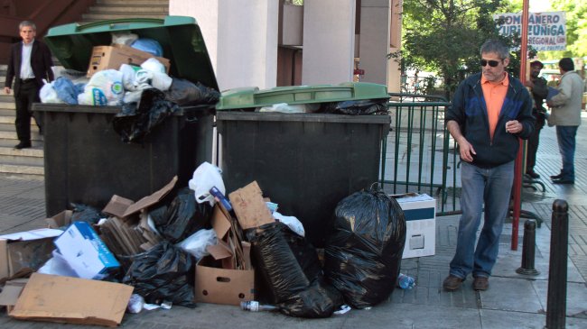 Valparaíso: Alerta sanitaria obliga a adelantar retiro de propaganda