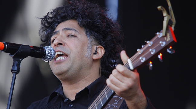 Manuel García: Que sea cantautor no significa que me quedaré solo con la guitarra