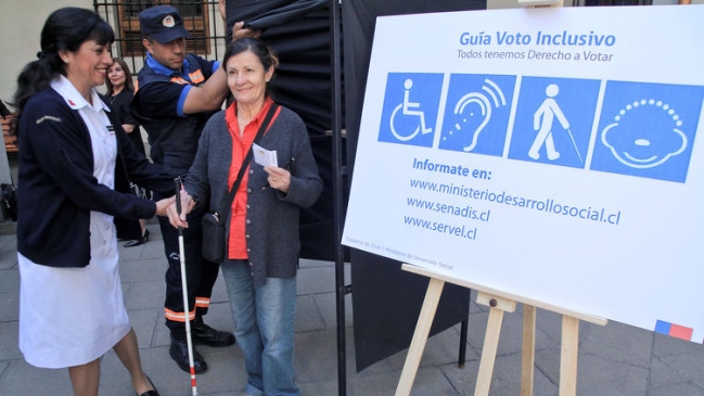 Elecciones 2013: Autoridades realizan llamado a adultos mayores a informarse