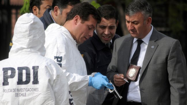 PDI busca a sujetos que dispararon contra menor y atacaron a Carabineros