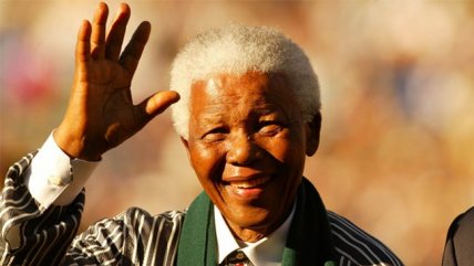 Mandela sigue en estado crítico, pero estable