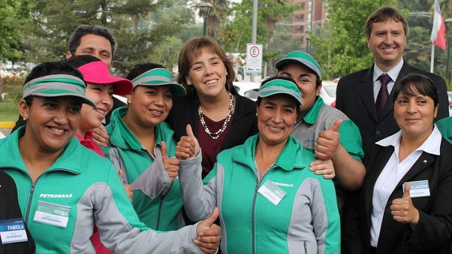 Sernam inauguró servicentro atendido sólo por mujeres