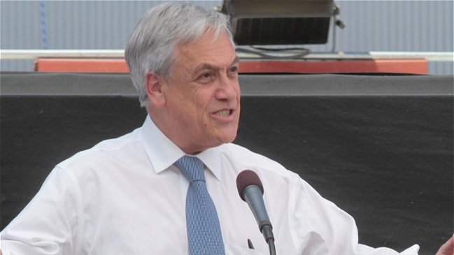 Presidente Piñera recibe a diputados electos de la Alianza en Cerro Castillo