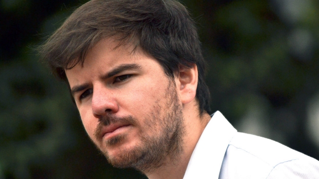 Giorgio Jackson: La opción que permite abrir puertas es la de Bachelet