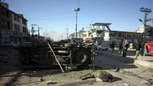 Cuatro muertos en atentado en un paso fronterizo paquistaní con Afganistán