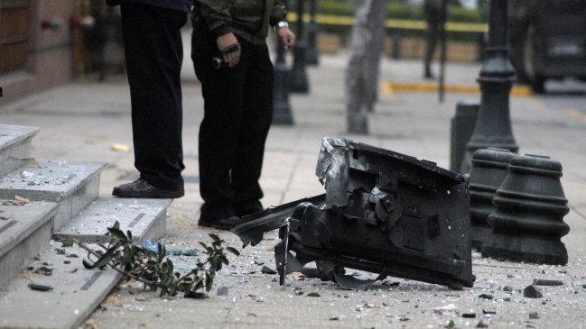 Delicuentes robaron cajero automático mediante método del bombazo en La Reina