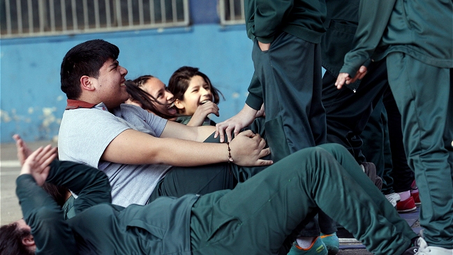 Expertos debaten efectividad del Simce de Educación Física tras muerte de alumno