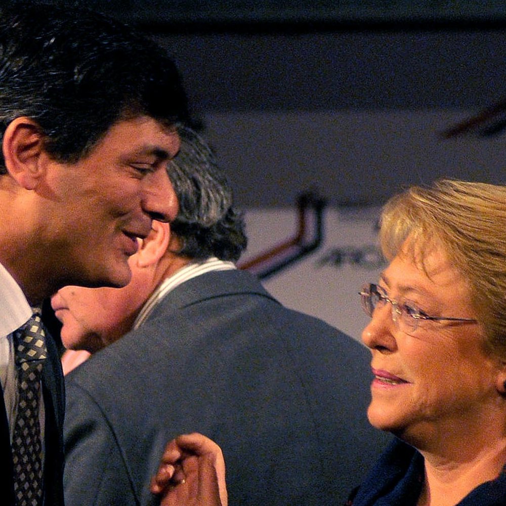 Vocero de Bachelet se reúne con jefe de campaña de Franco Parisi