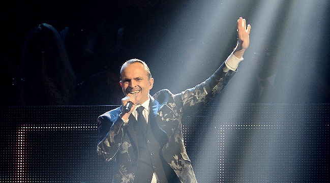 Las Vegas se viste de gala para acoger los Grammy Latino