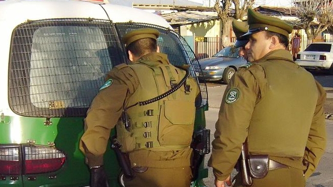 Delincuentes asaltaron botillería en la comuna de La Granja