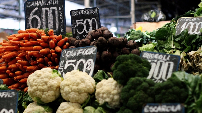 Seremi de Agricultura del Maule descartó alzas de precios en frutas y verduras