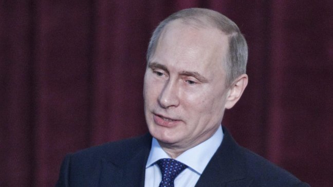 Putin promulgó ley que prohíbe publicidad del aborto
