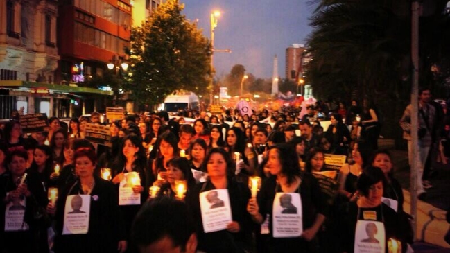 Organizaciones marchan en rechazo a la violencia contra la mujer