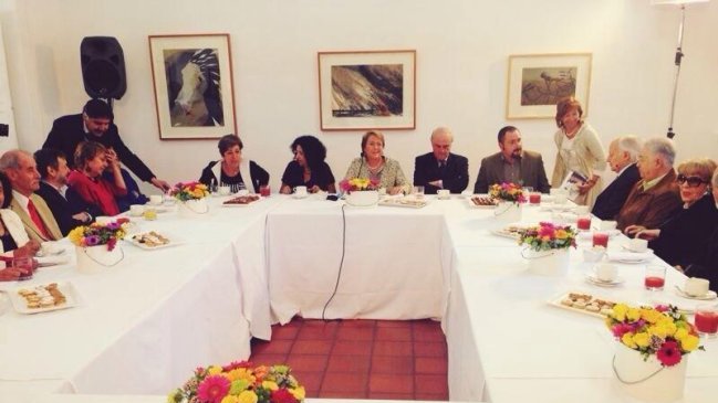 Michelle Bachelet se reunió con premios nacionales