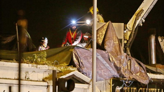 Rescate de víctimas del accidente del helicóptero en Glasgow 