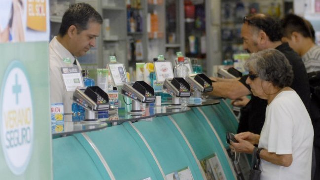 Corte aceptó demanda colectiva del Sernac contra las farmacias por colusión