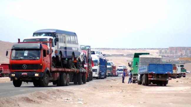 Chile envió más empleados a la frontera con Bolivia para agilizar aduana