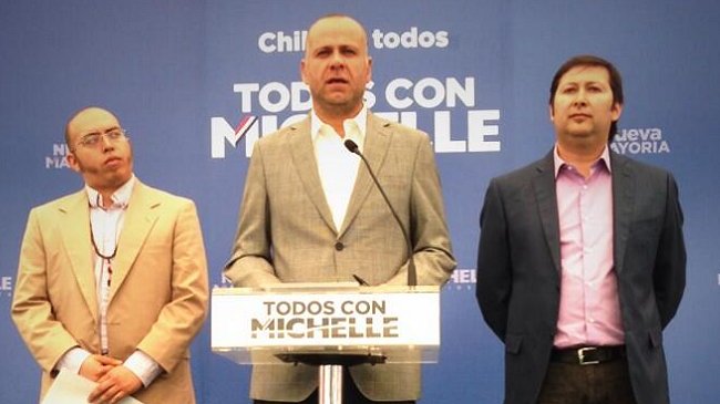 Equipo de Sfeir entregó apoyo a Bachelet