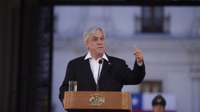 Presidente Piñera bromeó respecto a cuestionamientos sobre notarios