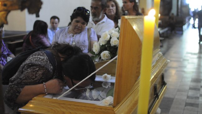 Autoridades y fieles despidieron al padre Alfonso Baeza