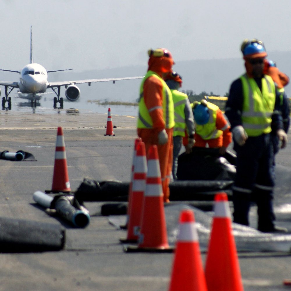 Retrasos en aeropuertos británicos por problemas técnicos en centro control