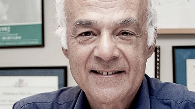 Economista desestimó críticas de Larroulet a programa de Bachelet