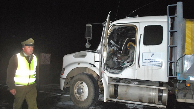 Encapuchados atacaron dos camiones en Collipulli