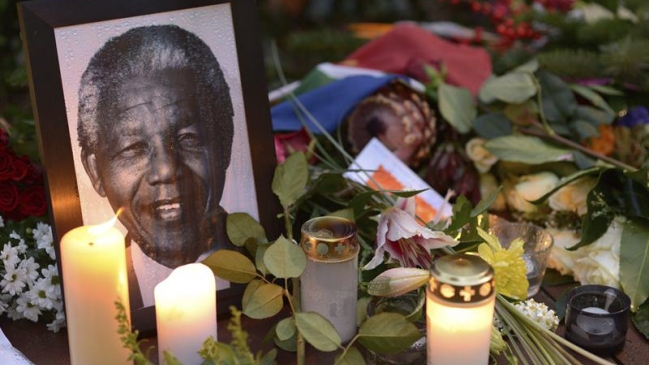 Académico: Mandela fue realmente un coloso de la política mundial