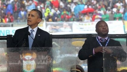   Medio a Medio: El intérprete que inventó los discursos en el funeral de Mandela 