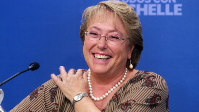 Bachelet cerrará campaña en Santiago insistiendo en llamado a votar