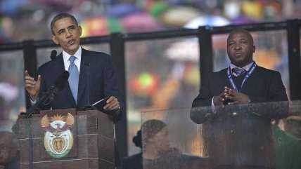 Gobierno sudafricano admitió error con intérprete en homenaje a Mandela