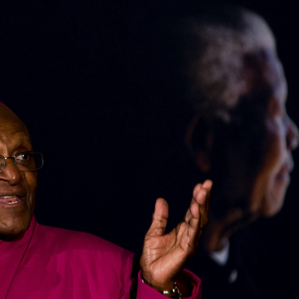 Desmond Tutu lamentó no haber sido invitado al funeral de su amigo Mandela